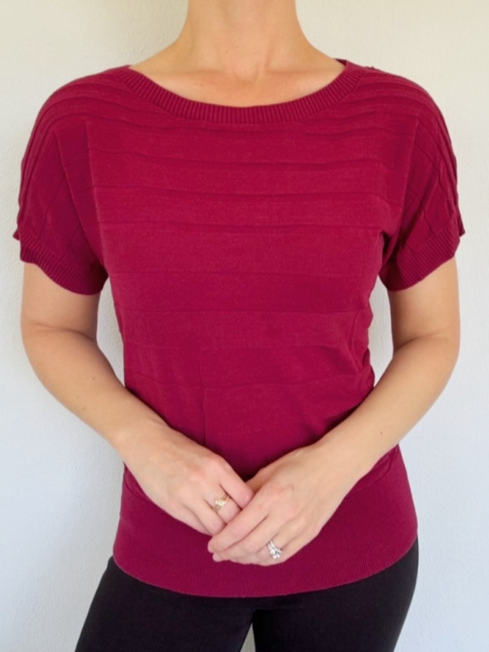 August Silk maroon textured stripe knit short sleeve cotton sweater top medium